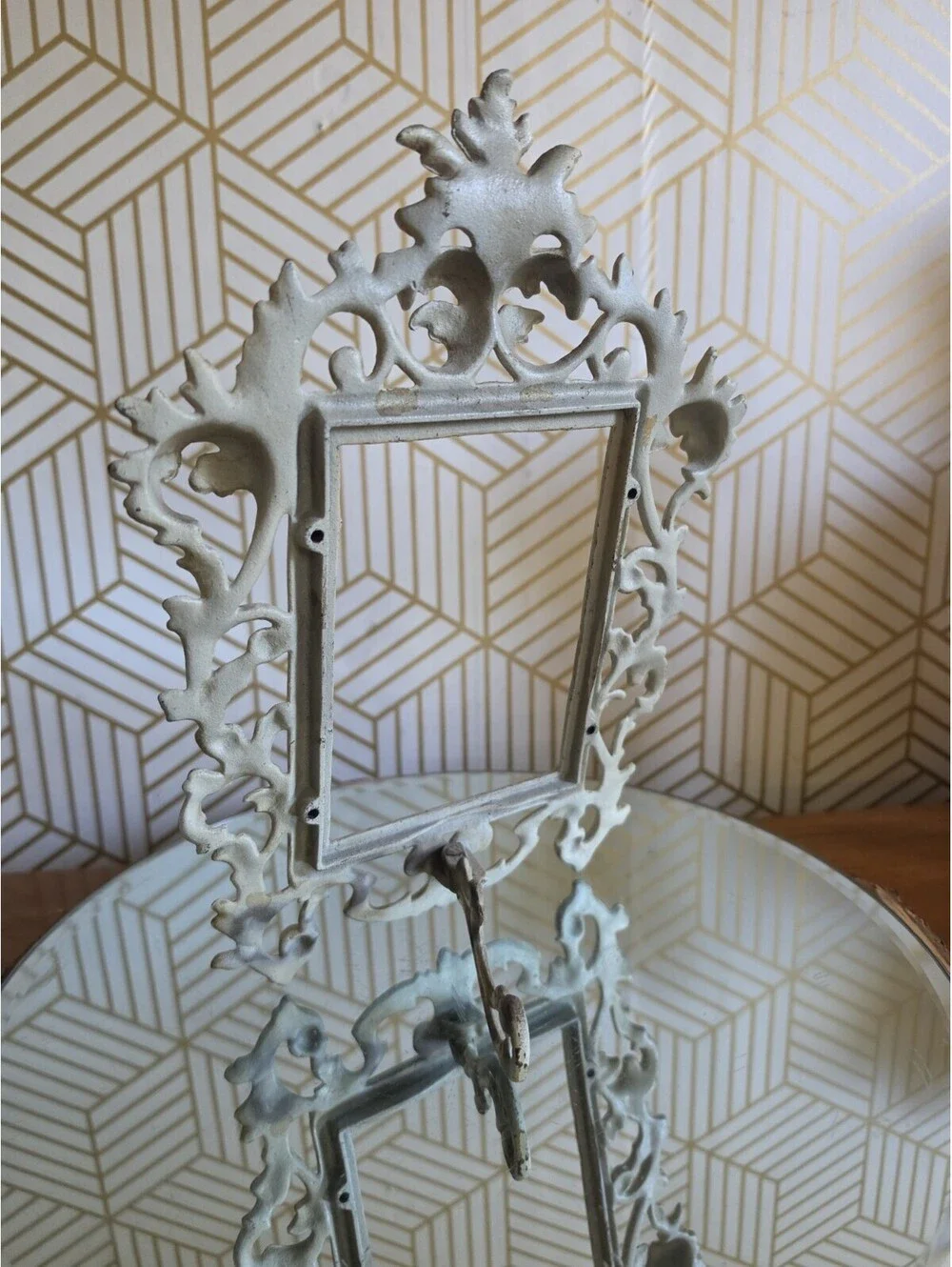 Antique Shabby Chic Cast Iron Picture Frame Easel Style 8